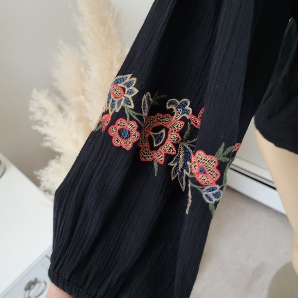 American eagle bohemian blouse top floral embroidery - Picture 3 of 8